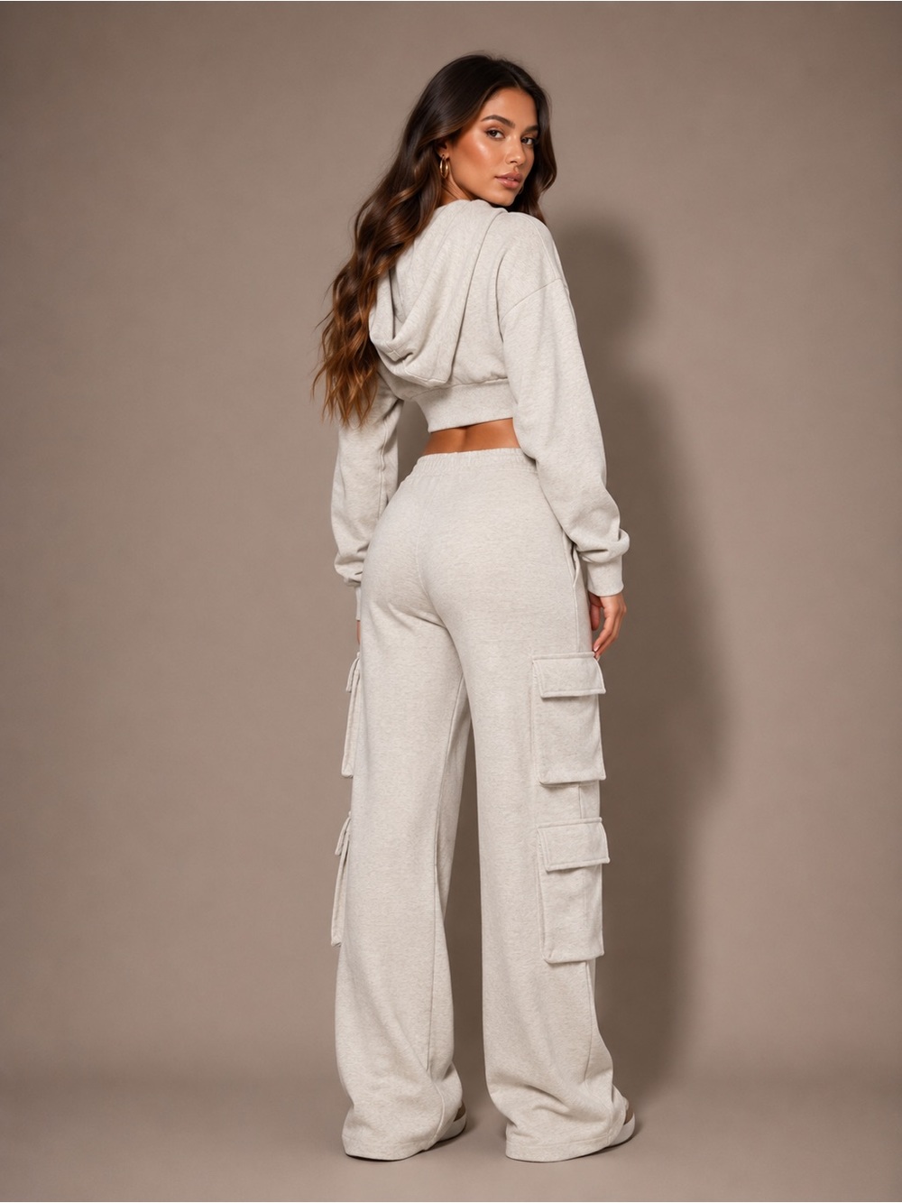 NWT WeWoreWhat Cream Wide-Leg Cargo Sweatpants - Heather Grey - Picture 2 of 2
